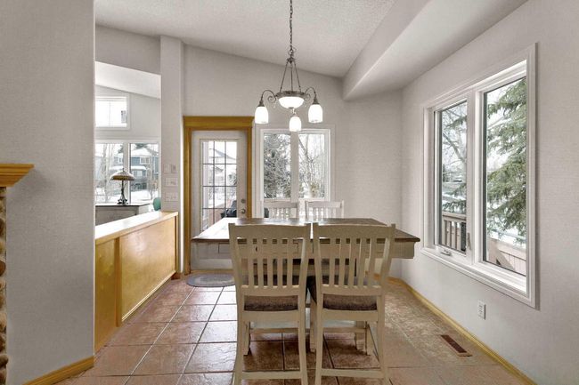 9 Chaparral Cove Se, House other with 4 bedrooms, 3 bathrooms and 4 parking in Calgary AB | Image 10