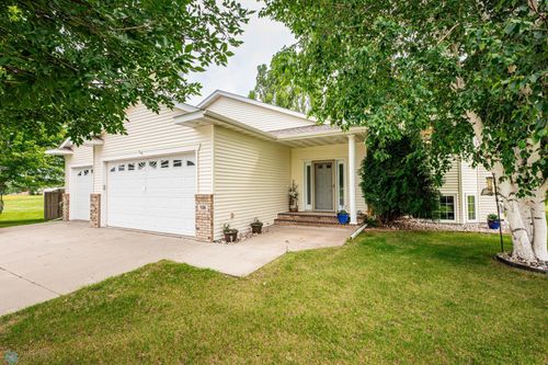 106 12th St Ne, Barnesville, MN, 56514-3525 | Card Image