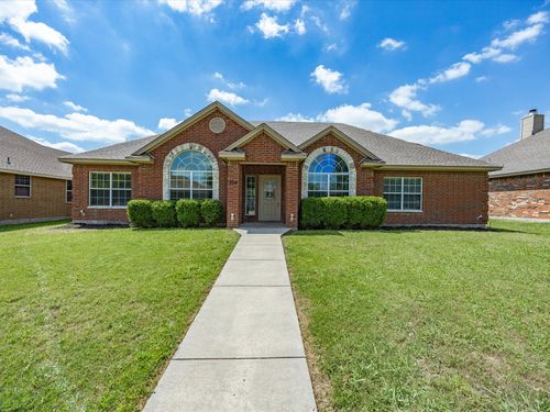 208 Red Wolf Ln, Red Oak, TX, 75154-4727 | Card Image