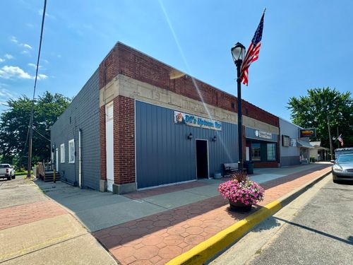 101 S Main St, Crystal, MI, 48818-5124 | Card Image