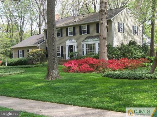 12 Beechtree Ln, Plainsboro, NJ, 08536-3705 | Card Image