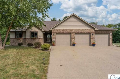 120 Sunburst Circle, Mankato, MN, 56001-4792 | Card Image