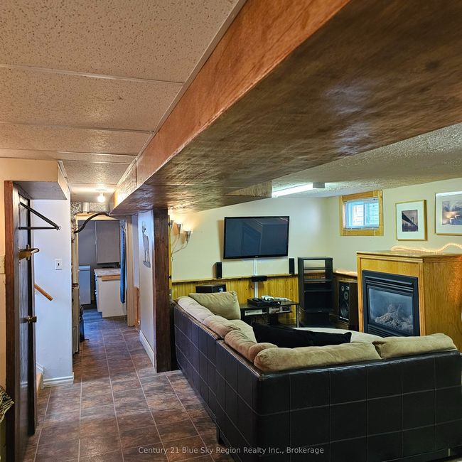 84 Gladstone Ave, House other with 4 bedrooms, 2 bathrooms and 5 parking in North Bay ON | Image 28