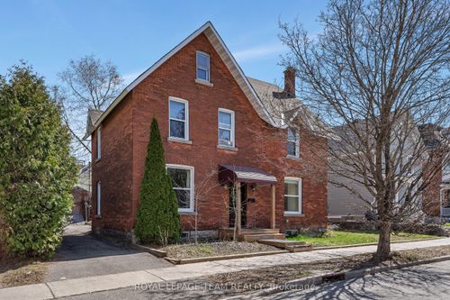 11 Sherbrooke Ave, Ottawa, ON, K1Y1R8 | Card Image