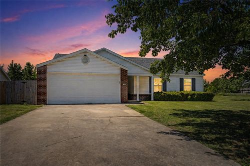 1100 Tunbridge Dr, Bentonville, AR, 72712-3507 | Card Image
