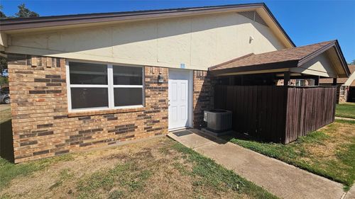 212 S Shady Shores Dr, Lake Dallas, TX, 75065-2794 | Card Image