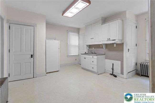 170 S Whitfield St, Home with 3 bedrooms, 2 bathrooms and 4 parking in Nazareth PA | Image 18