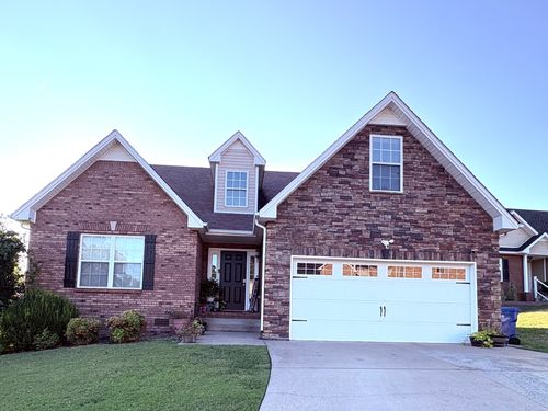 414 River Heights Dr, Clarksville, TN, 37040-7348 | Card Image