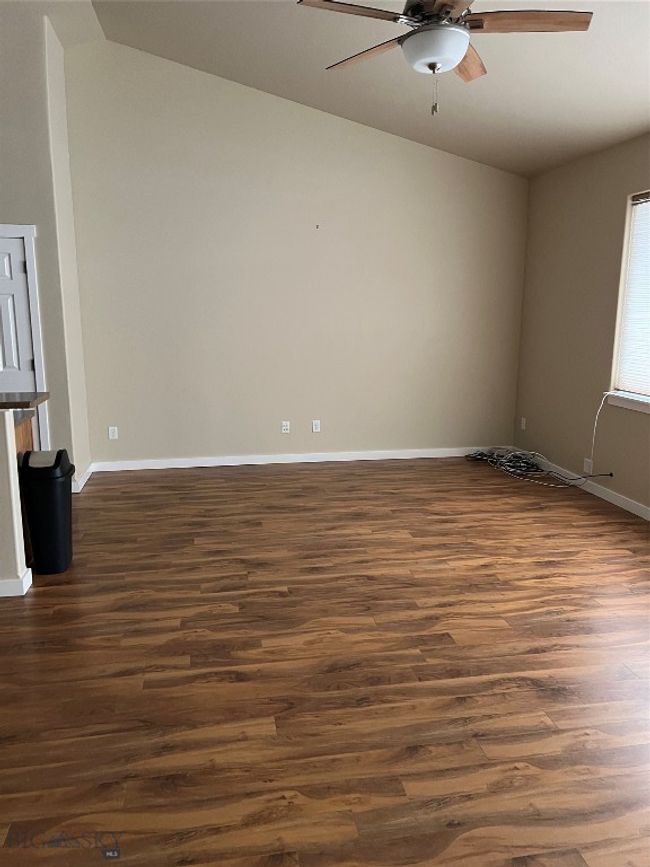 livingroom | Image 9