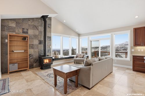 17015 Jacqueline Cir, Anchorage, AK, 99516-5551 | Card Image