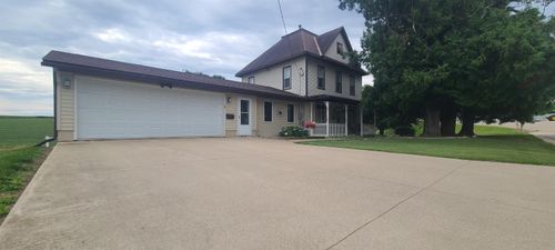 713 S Water St, Monona, IA, 52159-8243 | Card Image