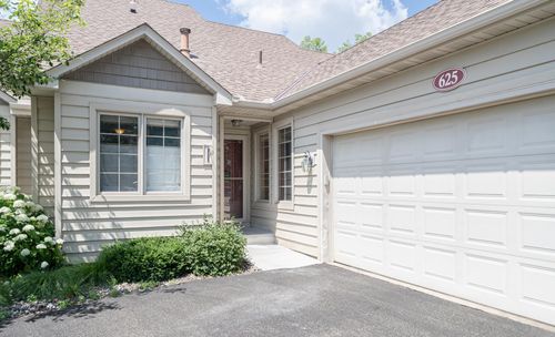 625 Sullivan Dr Ne, Columbia Heights, MN, 55421-1779 | Card Image