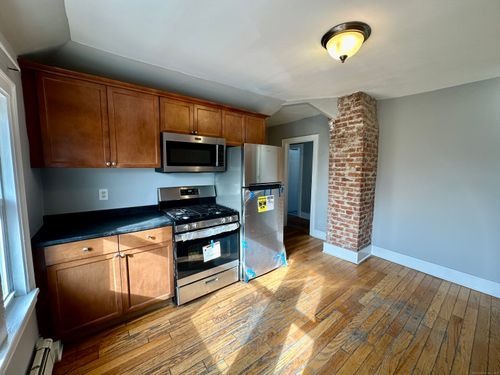 3rd-fl-2683 Fairfield Ave, Bridgeport, CT, 06605-3040 | Card Image