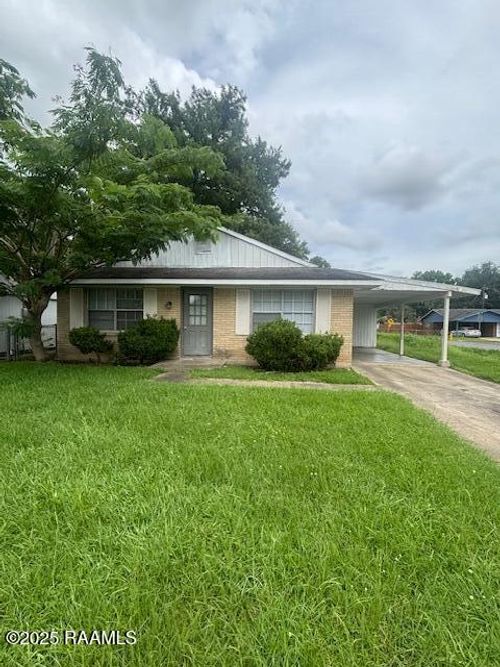 302 Hilltop Cir, Lafayette, LA, 70501-1316 | Card Image