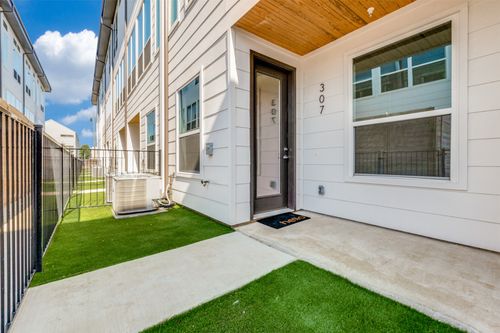 unit-301-4718 Bryan St, Dallas, TX, 75204-6833 | Card Image