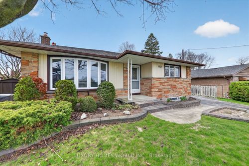 64 Gatineau St, Oshawa, ON, L1H7G3 | Card Image