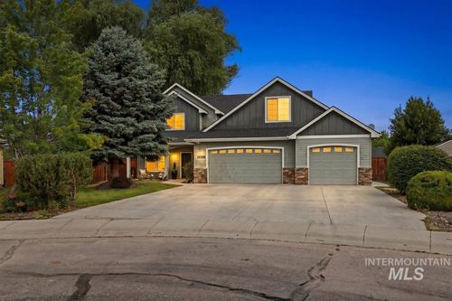 10368 W Altair Dr, Star, ID, 83669-5615 | Card Image