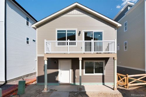 46562 Avery Ln, Bennett, CO, 80102-8851 | Card Image