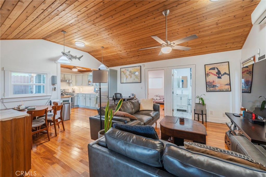 Residential Lease in Los Angeles 4