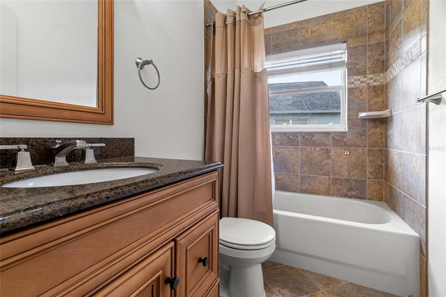 Second Bathroom | Image 7
