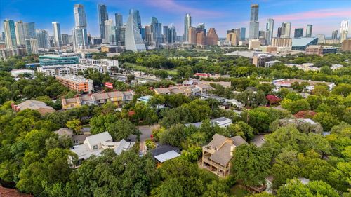 602 Jessie St, Austin, TX, 78704-1524 | Card Image