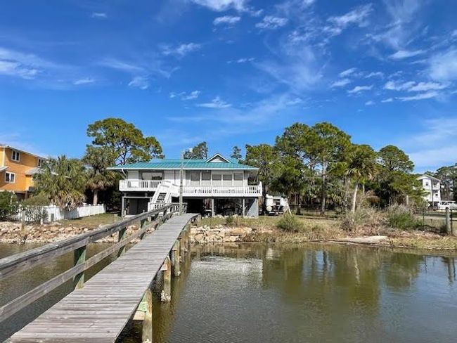 515 W Sawyer St, House other with 3 bedrooms, 3 bathrooms and 6 parking in St. George Island FL | Image 36