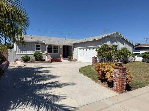 7849 La Habra Cir, Buena Park, CA, 90620-2413 | Card Image