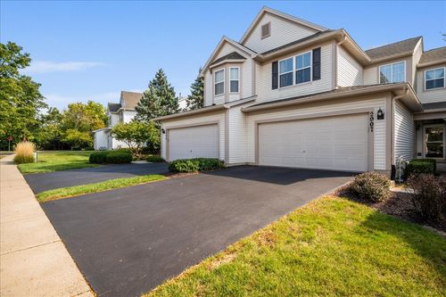 2907 Pleasant Plains Dr, St. Charles, IL, 60175-1078 | Card Image