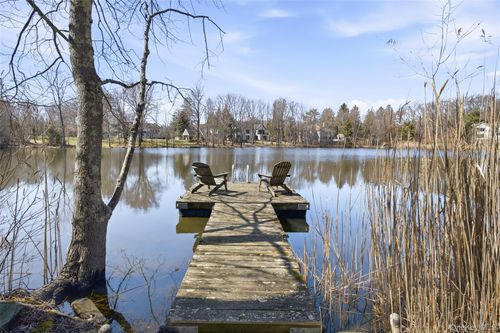 2 Lakeridge Dr, North Castle, NY, 10504-1246 | Card Image