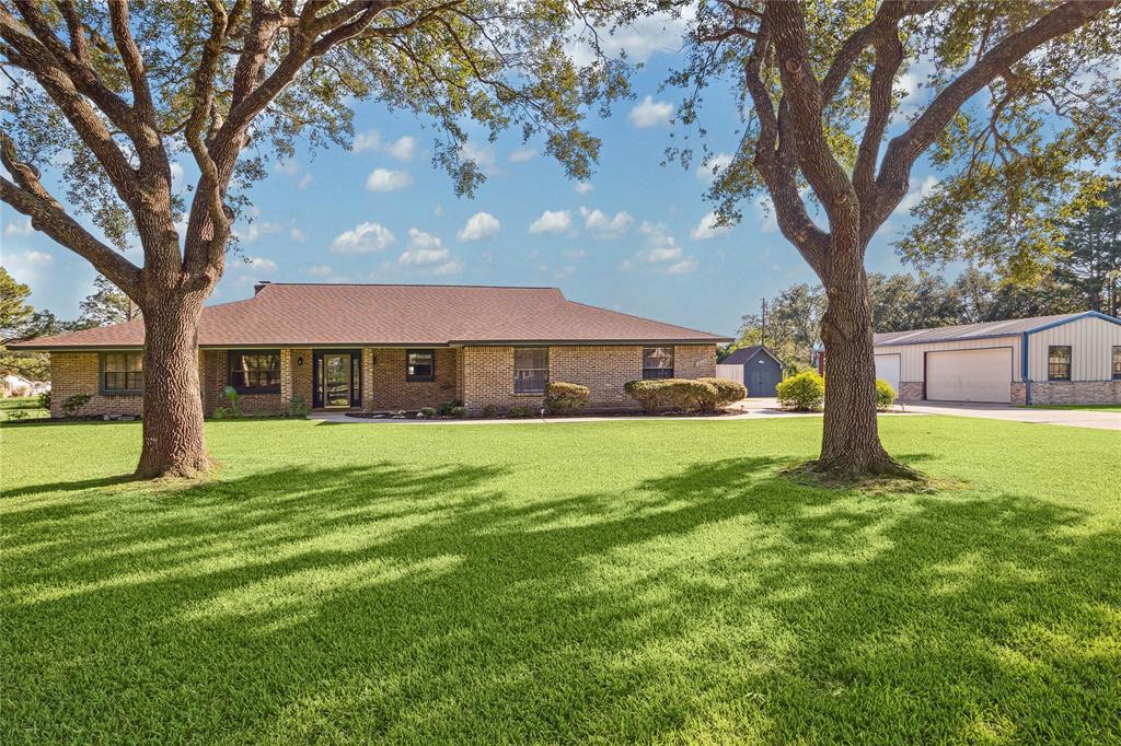 Jan Ln, Santa Fe, TX 77510