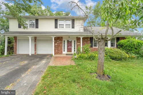 8 Hastings Ct, BLACKWOOD, NJ, 08012-1418 | Card Image