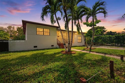 6336 Sw 9th St, West Miami, FL, 33144-4820 | Card Image