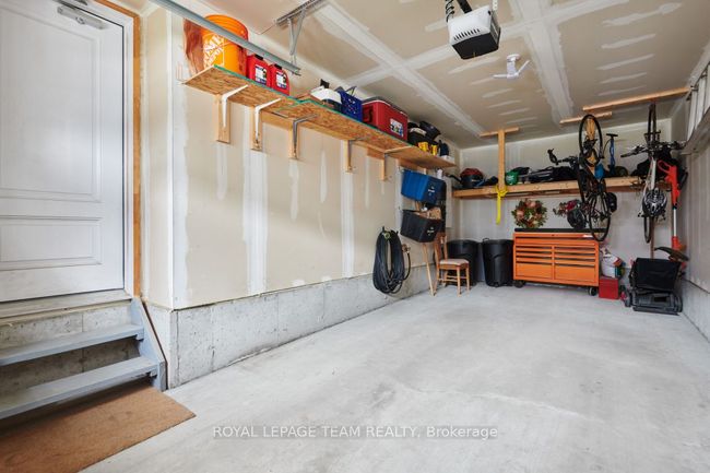 908 Lixnaw Crt, House attached with 2 bedrooms, 2 bathrooms and 2 parking in Nepean ON | Image 33