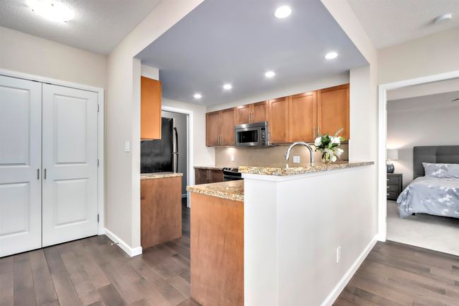 2501 - 288 Ungless Way, Condo with 2 bedrooms, 2 bathrooms and 2 parking in Port Moody BC | Image 14