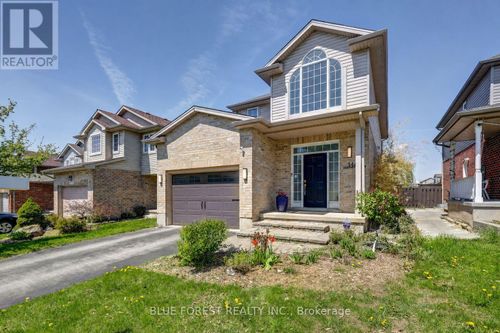 1468 Agathos St, London, ON, N5V5J4 | Card Image