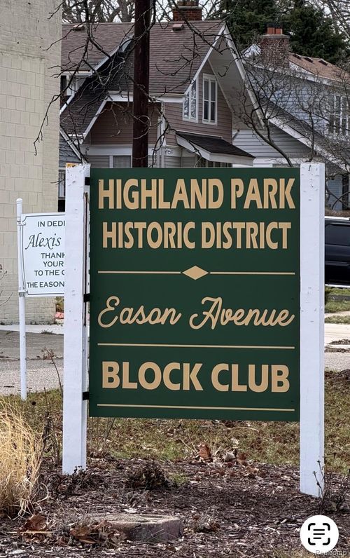 73 Grove St, Highland Park, MI, 48203-2738 | Card Image