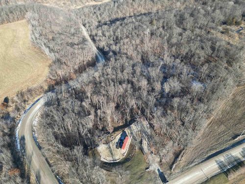 186 Ellingson Bridge Dr, Decorah, IA, 52101-8011 | Card Image