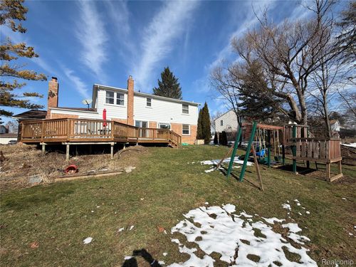 4205 Pinehurst Dr, West Bloomfield, MI, 48322-2259 | Card Image