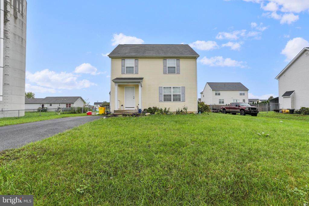 Huttons Vireo Dr, Martinsburg, WV 25405