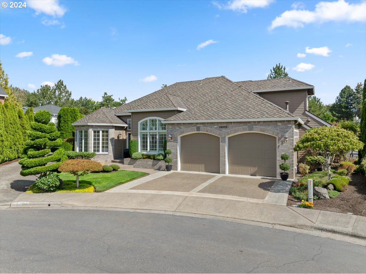 Lakeshore Ct, Portland, OR 97229
