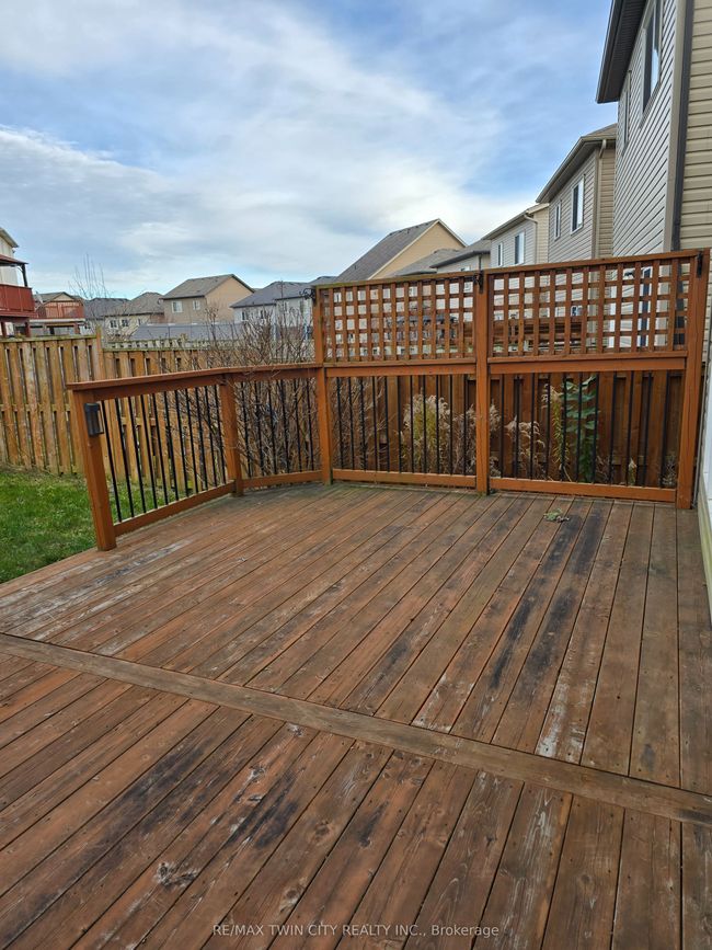 1316 Countrystone Dr, House other with 3 bedrooms, 3 bathrooms and 2 parking in Kitchener ON | Image 19