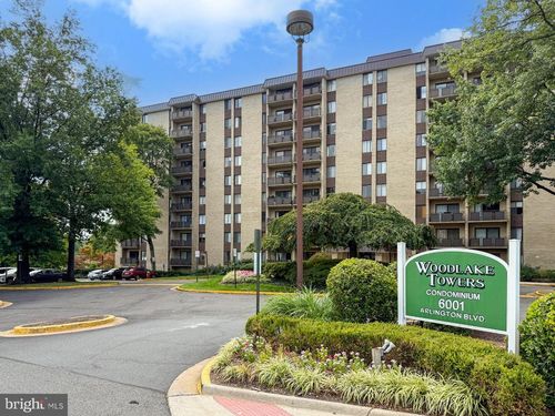 408-6001 Arlington Blvd, FALLS CHURCH, VA, 22044-2701 | Card Image