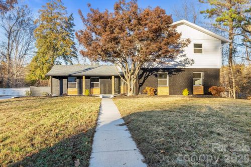 335 Eastcliff Dr Se, Concord, NC, 28025-3700 | Card Image