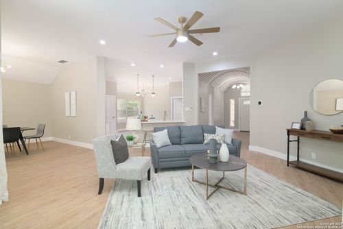 2155 N Ranch Estates Blvd, New Braunfels, TX, 78130-9078 | Card Image