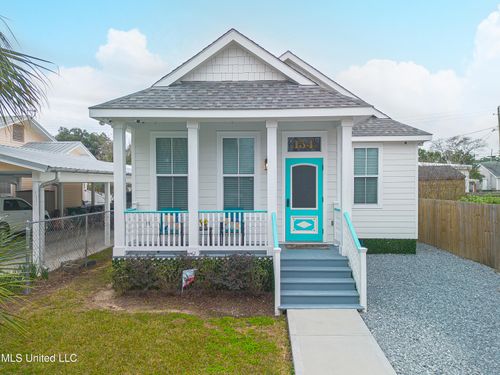 134 Demontluzin Ave, Bay Saint Louis, MS, 39520-4506 | Card Image