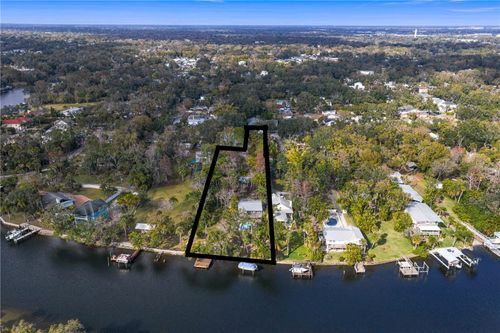 906 W Henry Ave, TAMPA, FL, 33604-6512 | Card Image