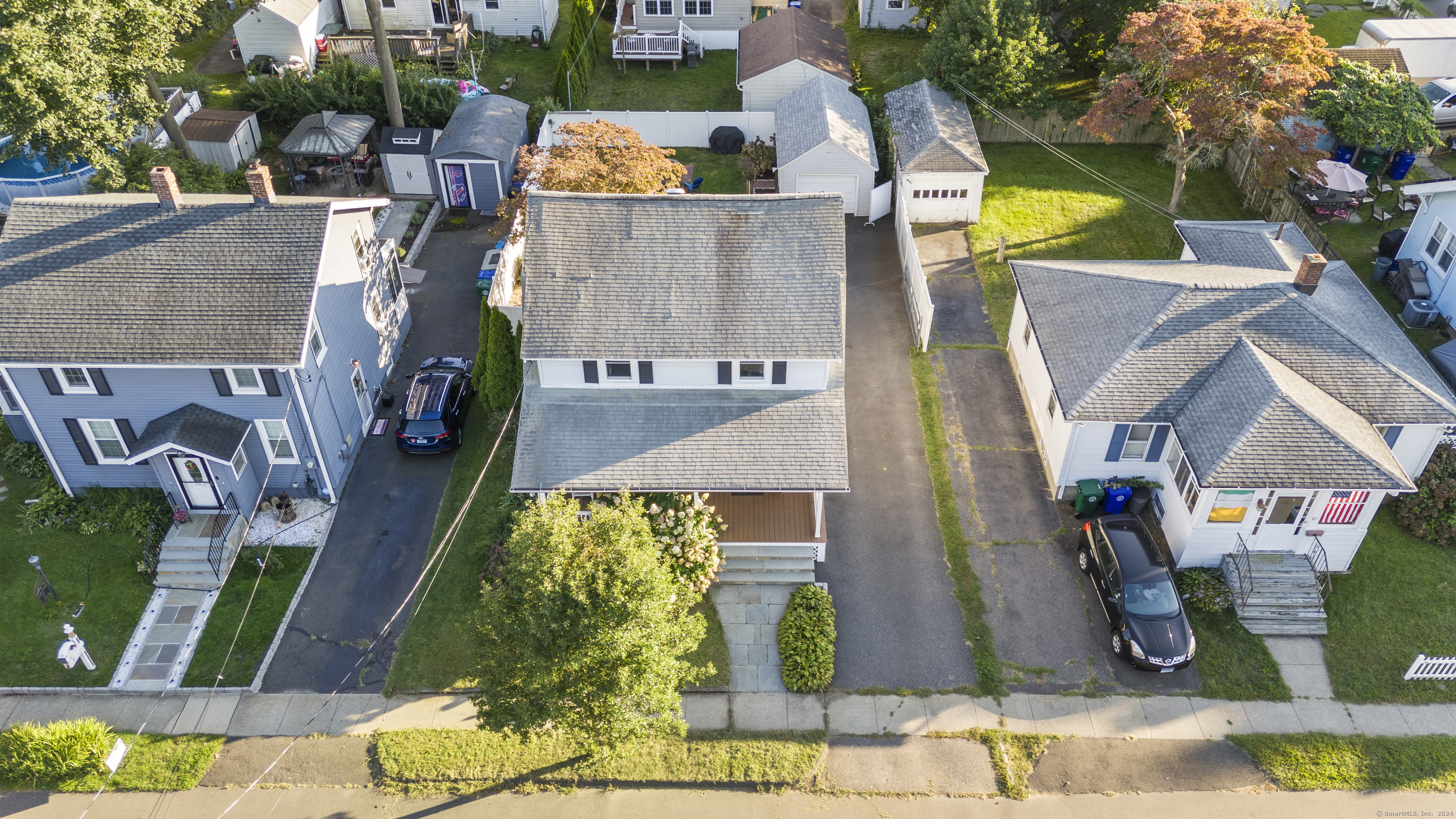 Allyndale Dr, Stratford, CT 06614