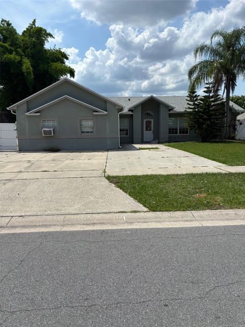 233 Red Maple Dr, KISSIMMEE, FL, 34743-8416 | Card Image