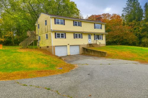 385 Hampton Rd, Chaplin, CT, 06235-2644 | Card Image