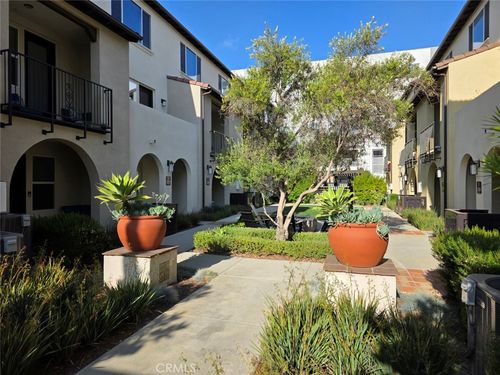 22222 Poppy Dr, Carson, CA, 90746-7457 | Card Image